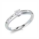 Ring 18 kt WG, 1 Brill. 0,25 ct, TW-si, 4 Bag. 0,21 ct, TW-si, 4 Brill. 0,06 ct, TW-si