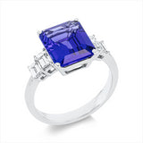 Ring 18 kt WG, 4 Bag. 0,63 ct, TW-si, 1 Tansanit 4,46 ct blau