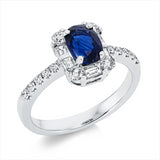 Ring 18 kt WG, 6 Trap. 0,26 ct, F-vsi/si, 14 Brill. 0,40 ct, F-vsi/si, 1 Saphir 1,52 ct blau