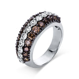 Ring 18 kt WG, Fassung schwarz rhodiniert, 12 Brill. 1,01 ct, TW-vsi/si, 22 Brill. 1,73 ct, braun